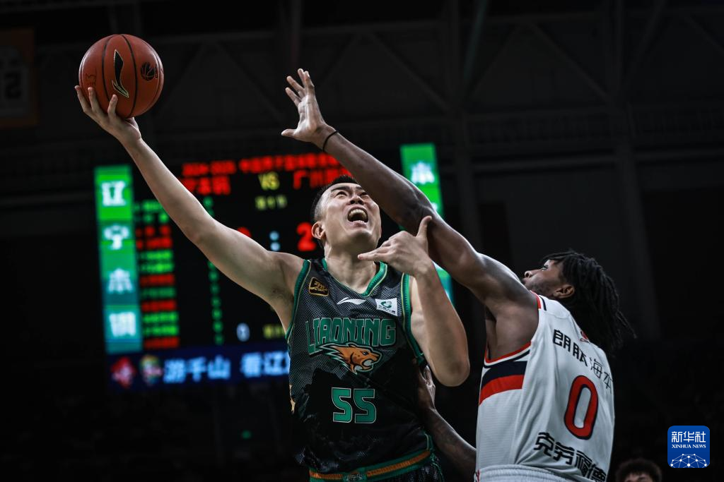 关于加时末段辽宁本钢备战CBA常规赛；造点机会细节曝光；球迷炸锅；身体对抗强度拉满的信息